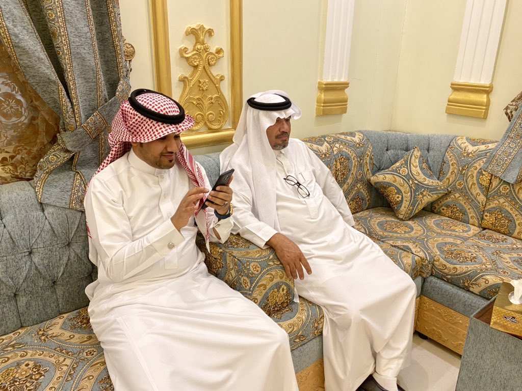 jaber21449913's tweet photo. الف الف مبروك للنسيب الغالي /ماجد الخالدي عقد قِرانه هذا المساء اسأل الله ان يوفق العروسين وأن يجمع بينهما بخير ويبارك لهما في زواجهما وان يرزقهم النية والذرية الصالحة 
🌹🌹🌹🌹🌹🌹🌹
@FAH2016 https://t.co/hMklFvElCL
