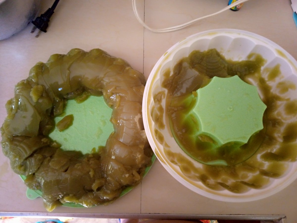 Adryyepes's tweet photo. @maire_wink se apoderó de mi con esta gelatina 😂 (aclaro que no lleva sangre de Peppa Pig) https://t.co/6IXImqE6B5
