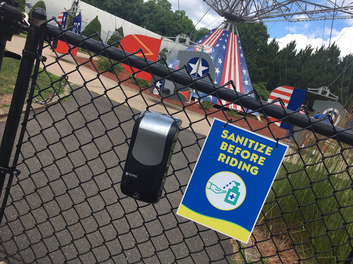 SFNEUltimate's tweet photo. @LakeCompounce is working hard to keep everyone safe.  #COVID19 #coronavirus #lakecompounce #bristol #Connecticut #amusementpark #themepark #fun #happy #vacatio #pic #photo #thrill #ride #safety #people #flyingscooters #sunmer #vacation #blue #red https://t.co/ldxtXvIfKe