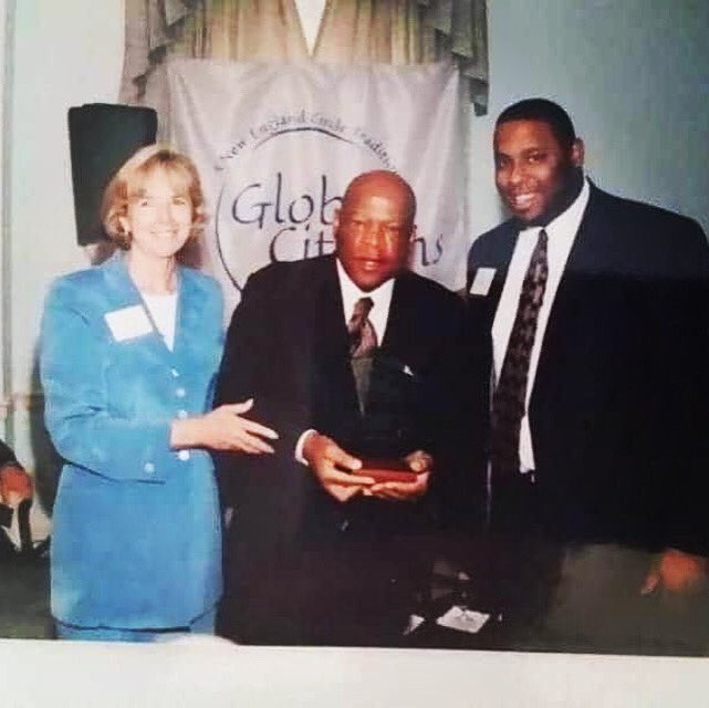 citizens_circle's tweet photo. John Lewis, warrior for justice who said, “We must never hate. The way of love is a better way.” Rest in power 2/21/40-7/17/20 https://t.co/rexmCnF0eq