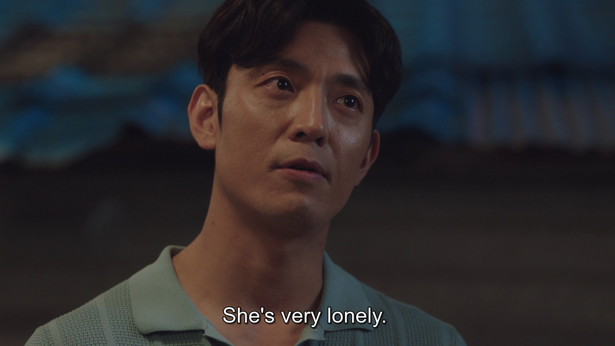 When she was a child, Moon Young kept saying to Kang Tae & Ju Ri "get lost" to push them away and protect them from her mother.Imagine how much it means for Moon Young to have Sang In always staying with her for the past 10 years... #ItsOkayToNotBeOkay  #ItsOkayToNotBeOkayEP9
