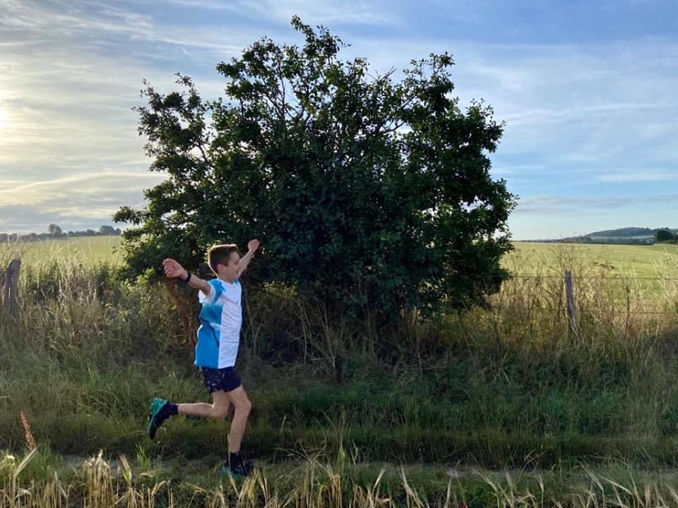 polly_jacobs's tweet photo. Today my incredible 14 year old boy and I went on an incredible adventure. 35 miles run from @SalisburyCath to Christchurch Priory and over £1000 raised for our local youth music hub #proudmummy #AutismAwareness #AvonValleyPathChallenge @Orchestras4All https://t.co/afzmD3E4LS https://t.co/SsmDqiYYdY