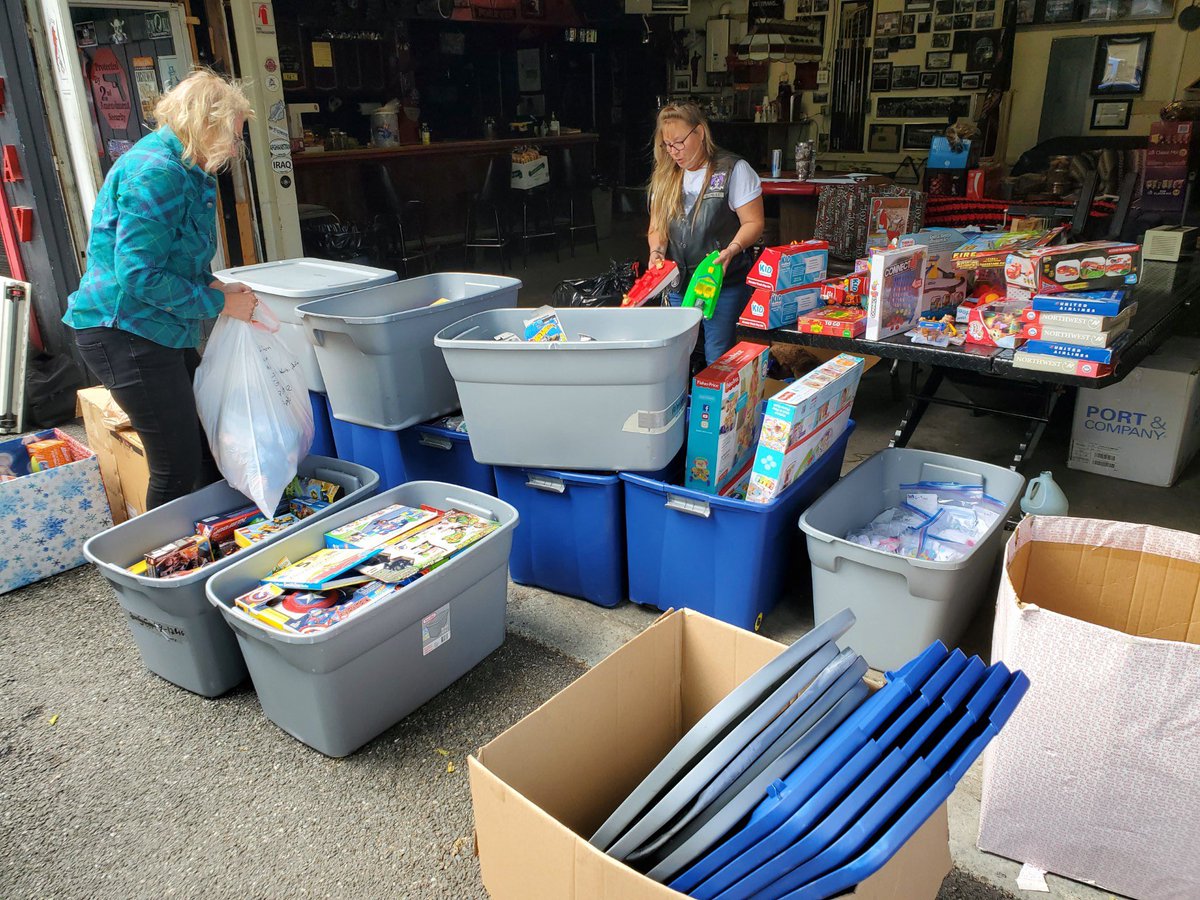 AbateofAlaska's tweet photo. Getting ready for the ABATE of Alaska Christmas In July Toy Run!  Building the sleigh and sorting toys! #alaska #biker #summer #ABATE #ChristmasInJuly #ToyRun https://t.co/qmGydJBw6m