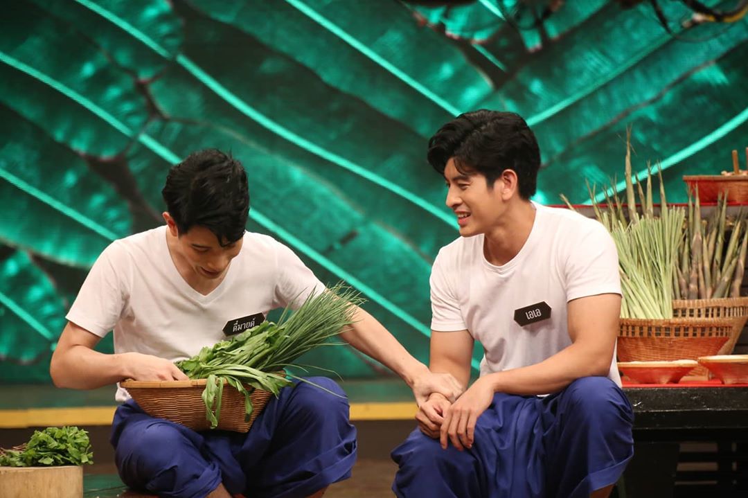 suppawutoffi's tweet photo. Guys i love #BoatMild but #AAMild is everything. I never thought i would be  ghost shipping but is it really??
Can we make #AaMild a thing?

I sweat the other nong @EHypo555 has me messed up https://t.co/4sO3ZKh25H