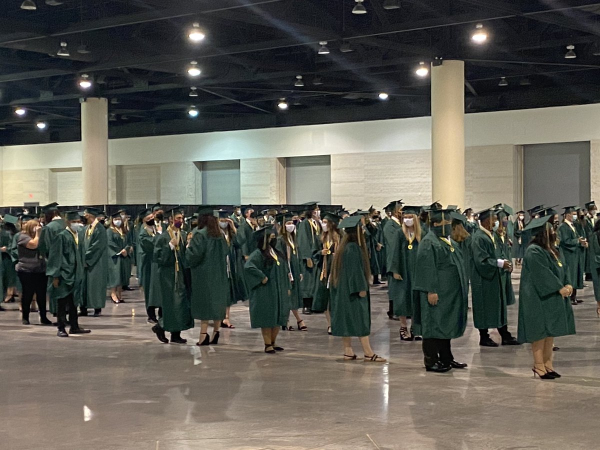 mnoatis's tweet photo. @MrLuVCS @delandbulldogs @IB_Bulldogs @DeLandAthletics Hey Mr Lucero... great job organizing graduation.  Proud and honored to be there! Go Bulldogs https://t.co/MZLX1eXOzq