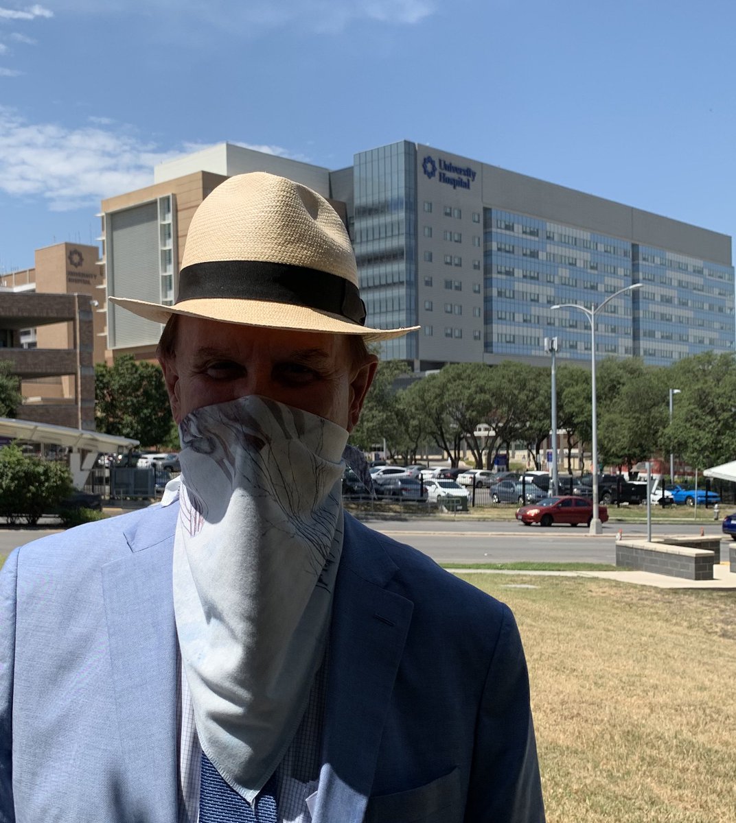 Judge_wolff's tweet photo. I wear a mask because it protects others and helps #StoptheSpread of COVID-19. We can beat this if we all work together and look out for each other! #WhyIWearaMaskSA https://t.co/uZdmwBtssy