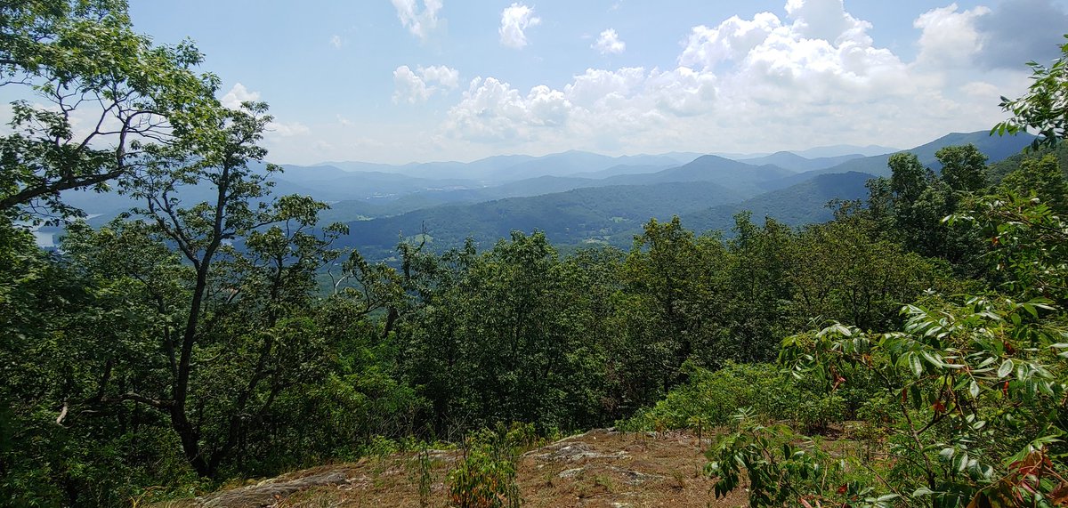 TANNAR__'s tweet photo. Went hiking a little https://t.co/BoNn6J0kIM