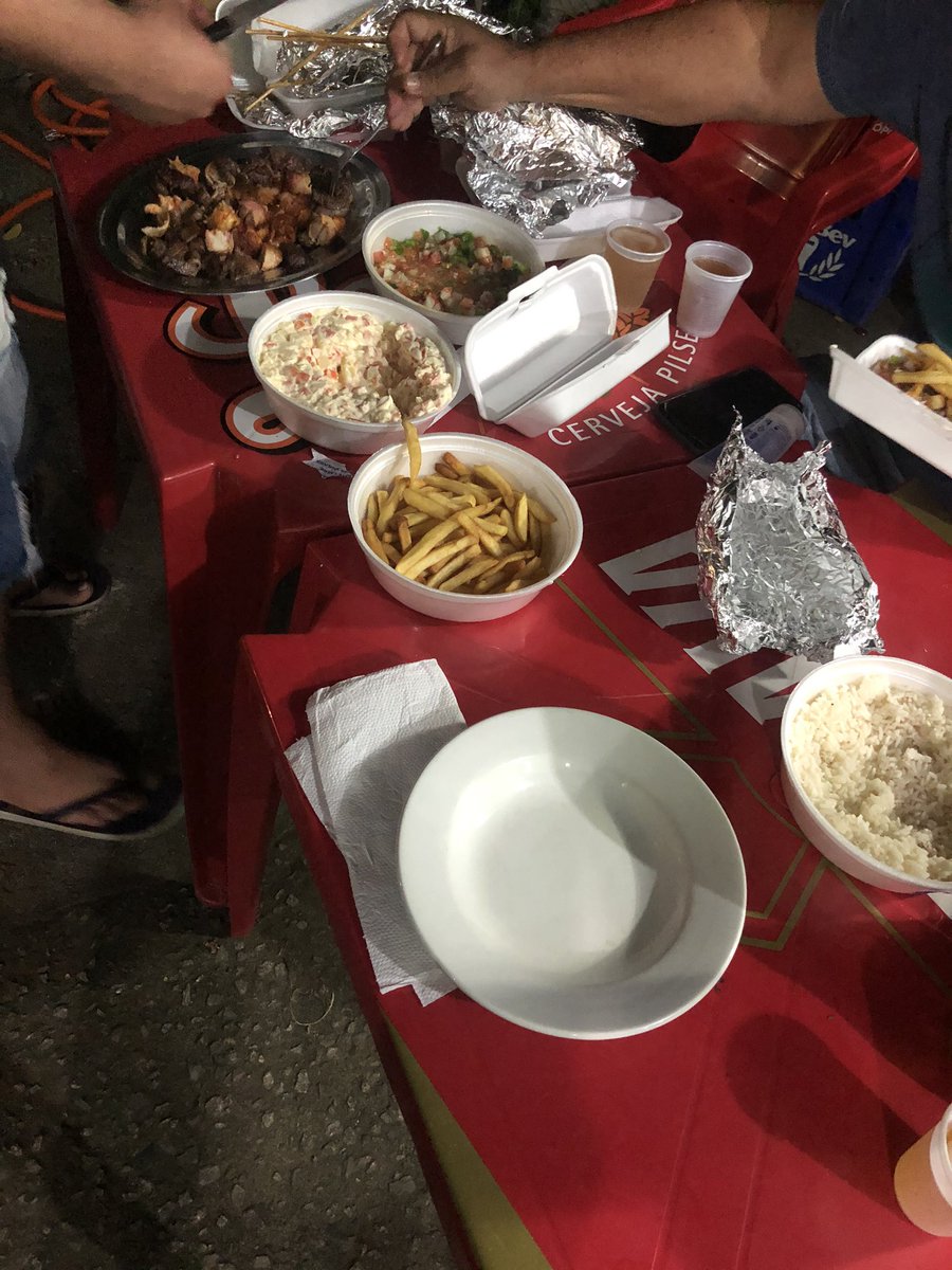 Sheik336's tweet photo. reunião de negócios 🤫 https://t.co/DHXHaxDFYu