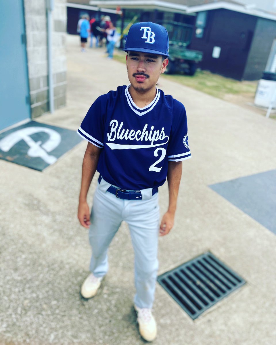 MrNSHH's tweet photo. So proud of how far he’s come. The work he’s put in is paying off. Beginning of a new chapter here. Home. #TexasBluechips 💙 ⚾️ @texasbluechips @ddiaziii https://t.co/LPmbxaDTk9