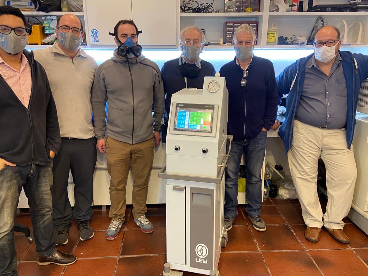 LewInnovaciones's tweet photo. Desarrollamos un Respirador de Campaña.
Hoy testeamos el respirador con el test lung ASL 5000 junto a: Pablo Takeuchi, Guido Corna Frasson, Dr. Ignacio Berra, Ing. Sebastian Berra, Dr. Guillermo Berra, Dr. Gastón Murias y Emiliano Goniat. https://t.co/qgmq9XmhuT