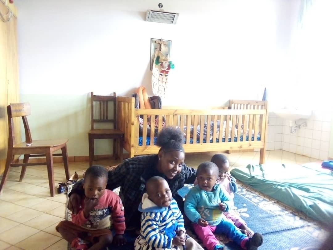 CharityGiving's tweet photo. Tunawashukuruni nyote mliotuunga mkono katika kuwafariji watoto yatima waliopo katika kituo cha Uwemba mkoani Njombe.

#Giving_is_the_Greatest_act_of_Grace https://t.co/gF3eEdjRbz