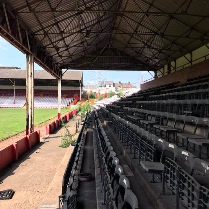 muzzymiller's tweet photo. @nricho68 where it all began for me 30+ years ago. Love NYS but this'll always be home. #Millmoor #rufc #familystand https://t.co/wDvHtuHmul