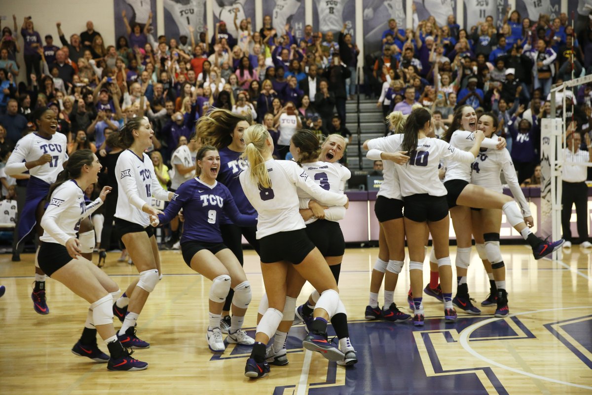 TCUvolleyball's tweet photo. Our #SaturdayShowcase looks back to our biggest win in program history. A 3-0 sweep of No. 2 Texas back in 2015 in the Rickel!

We made so many great memories in that arena. Can't wait to make new ones in Schollmaier!

#GoFrogs🐸🏐 https://t.co/3AuUIKOF7r