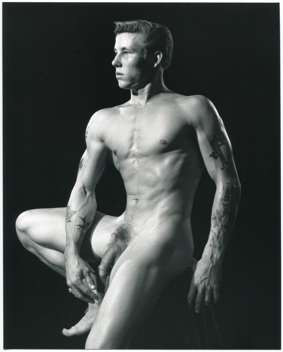 creatureblackl1's tweet photo. Robert Rex [Photos by Athletic Model Guild and Pat Milo] Los Angeles, 1958 and perhaps later #robertrex #athleticmodelguild #patmilo #vintagemen #uncut https://t.co/nOnrmqrOvs