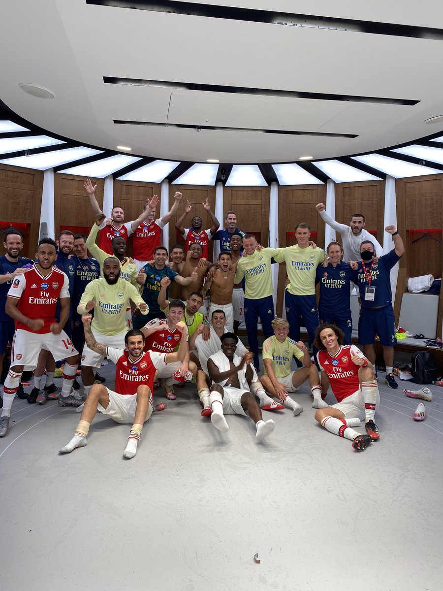 emartinez's tweet photo. We are a team. we are united. we are a family. Thats all that matters. Together we move to the final! https://t.co/DMIxGrm3qt