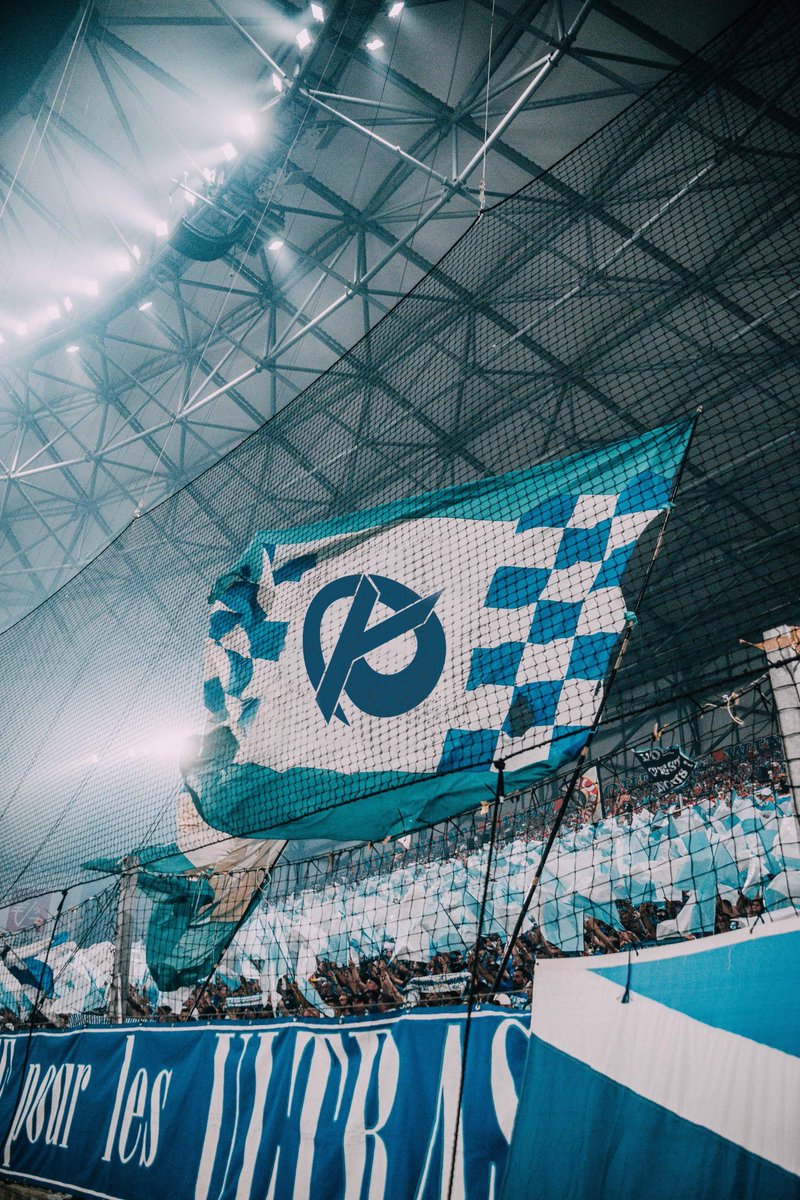 KametoTV's tweet photo. ๐ด Venez supporter notre crackito @DarkeR_TM pour le dernier round des qualifications de la #TMCUP2020 ๐
Seul le top 16 aura accรจs aux 1/16รจme de finale ๐๐ป #BlueWall #KCorpDriving
โถ๏ธ https://t.co/wodM41T8ge https://t.co/P665AZPrgO