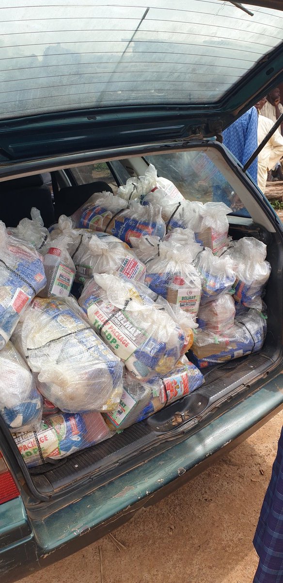 ankaboy's tweet photo. Thanks to @BBFoundation_ 
Relief Materials were delivered to displaced Families in Hayin Bawa, Dangulbi-Maru where people from Akuzo, Bawar Daji and Zanoka are taking refuge https://t.co/Pew2hSw7Xd