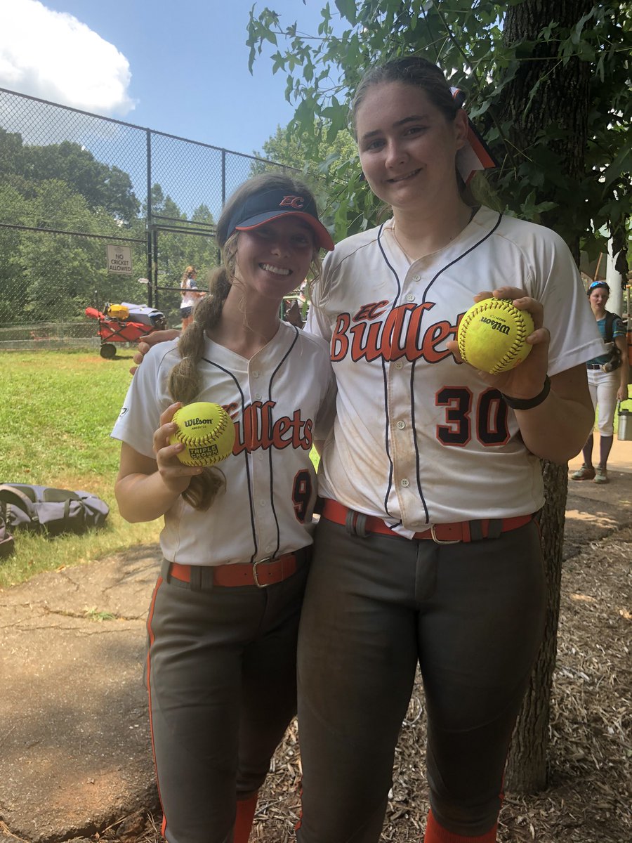 ECBULLETS04's tweet photo. Way to Go. Kyra Aycock and Emma Elrod on your 240 ft 3 run bombs today💣💣!! Keep it going! @ElrodEmma9 @EastCobbBullets @KyraAycock30 https://t.co/Ob5z78yYQd