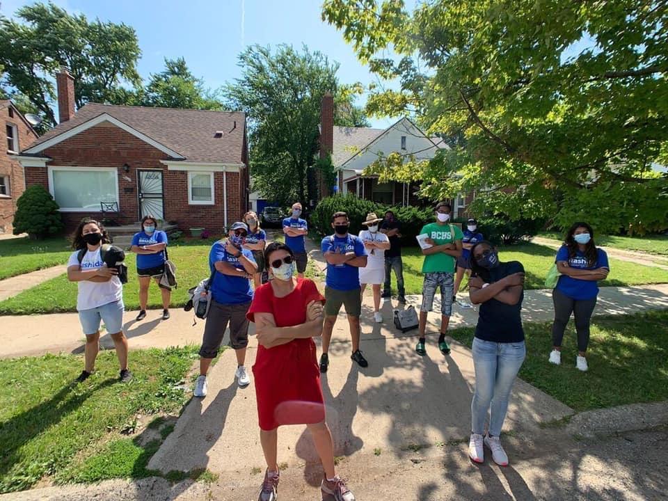 Roslyn4StateRep's tweet photo. I'm proud to have @RashidaTlaib's endorsement. Earlier today #TeamRoslyn canvassed with Rep. Tlaib. 

Join our movement for change! Volunteer at https://t.co/MbSQvZF41E. We have phonebanks every Tuesdays &amp; Thursday sign up today at https://t.co/gY39bceoku. https://t.co/Ra3iVLfKaR