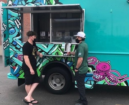 synapsegum's tweet photo. Denver, Get your @synapsegum @ Sloan's Lake Bazaar today - and at Hammered &amp; Hung art fest tomorrow (Sunday) @CasaBonitaDen parking lot.  Touch-free purchasing using SPACE STATION®vending technology &amp; you keep a free limited edition capsule for your gum!  #CBDTruck #CBD https://t.co/u3Mw0V9bzz
