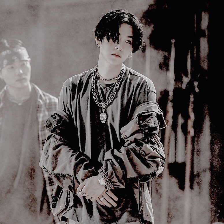 your  𝐌𝐀𝐉𝐄𝐒𝐓𝐘  .