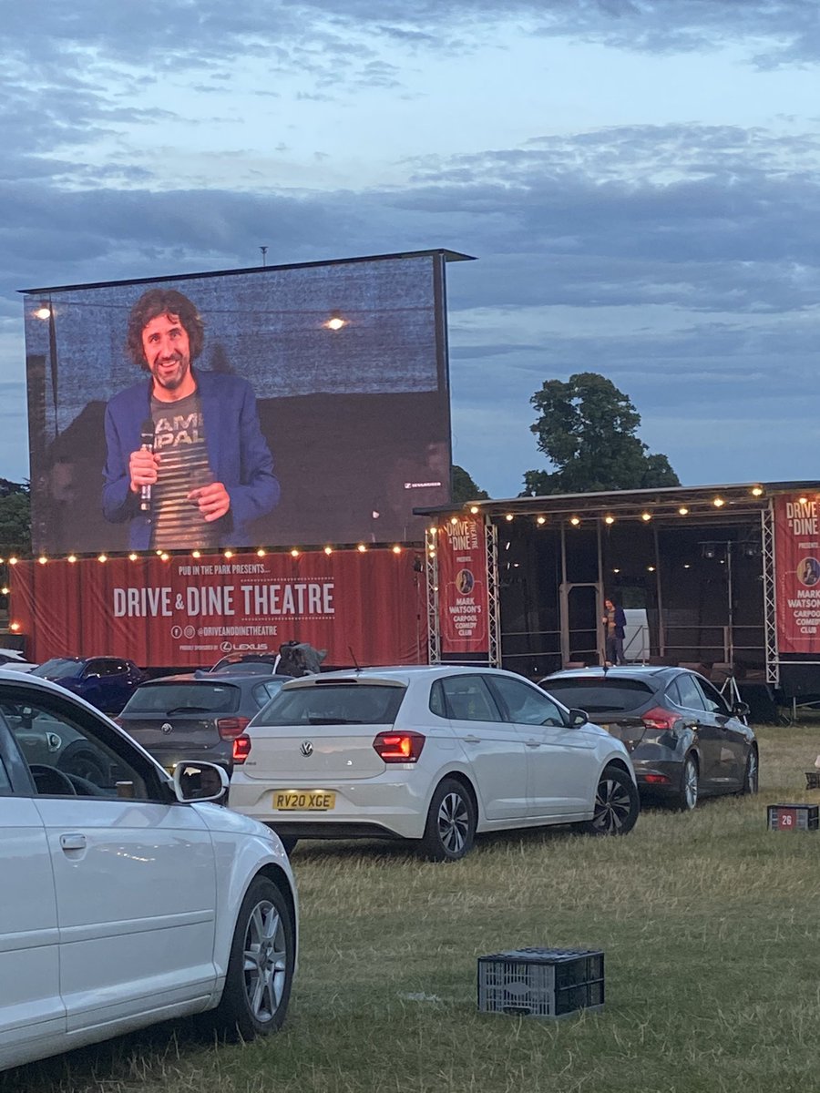 MissWoodEng's tweet photo. Thank you @watsoncomedian  @ChefTomKerridge for hosting an amazing show! Amazing way of keeping The Arts alive! We loved every minute #DriveandDine https://t.co/mBYSZDiXep