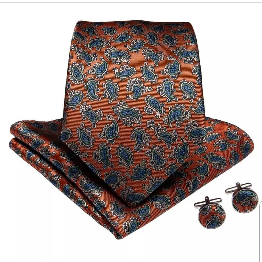 ElitePierceNG's tweet photo. Follow us on INSTAGRAM 
Read about our style GUIDE on Choosing the right tie 
.
#elitepierce #menaccessories #portharcourt #elitepierceaccessories #menties #styleguildeithelitepierce https://t.co/Q6FnFbmOoa