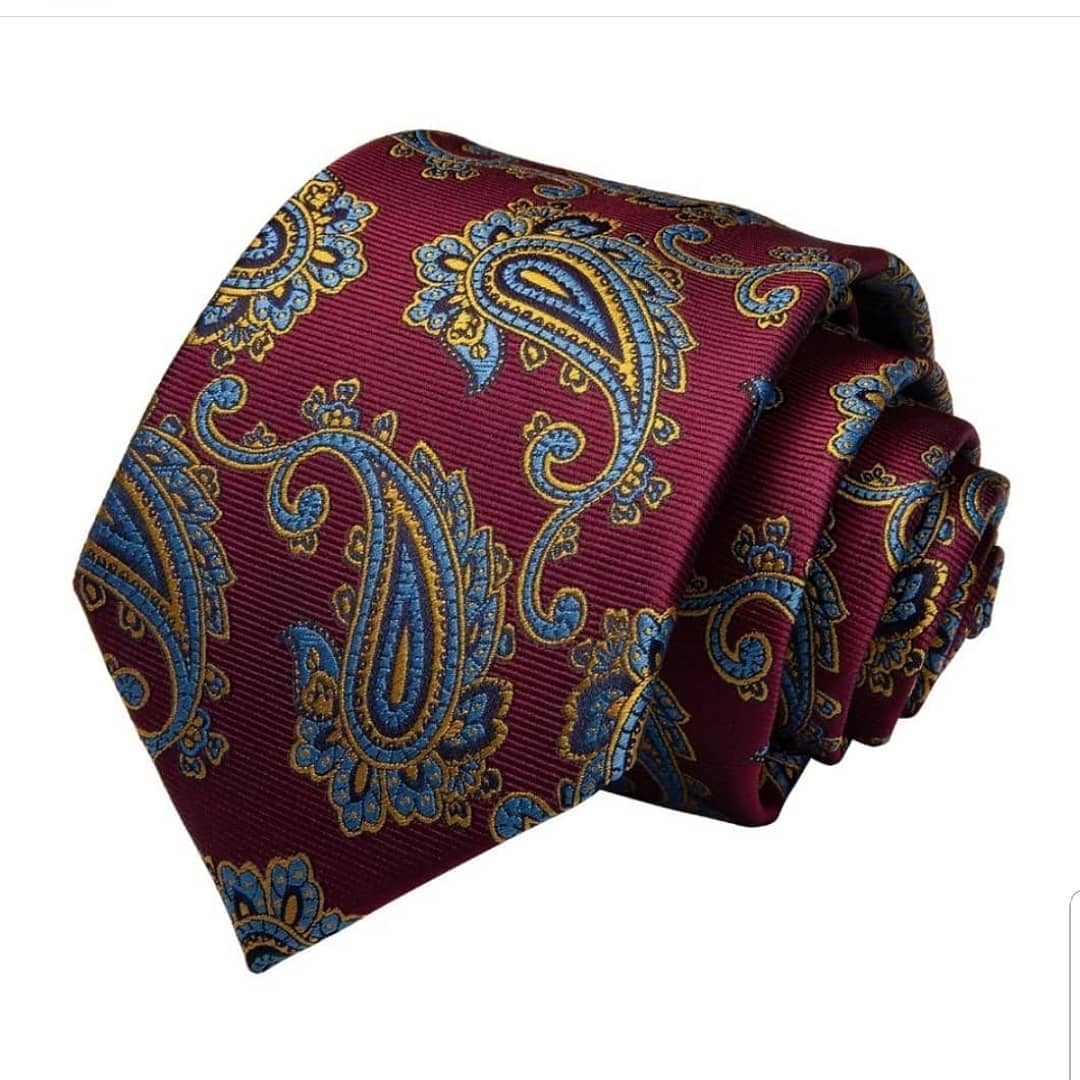 ElitePierceNG's tweet photo. Follow us on INSTAGRAM 
Read about our style GUIDE on Choosing the right tie 
.
#elitepierce #menaccessories #portharcourt #elitepierceaccessories #menties #styleguildeithelitepierce https://t.co/Q6FnFbmOoa