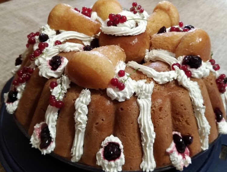 ArabaFenice1078's tweet photo. ...Da dove inizio? 😋🤩
#Babà #Summer #Sea #Mom
#18luglio2020 #TheTaleOfMe https://t.co/PllzYRcRZZ