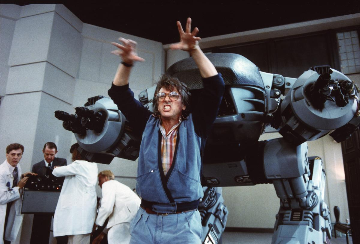 HAPPY BIRTHDAY PAUL VERHOEVEN!!!

WE WERE NOT WORTHY. 
