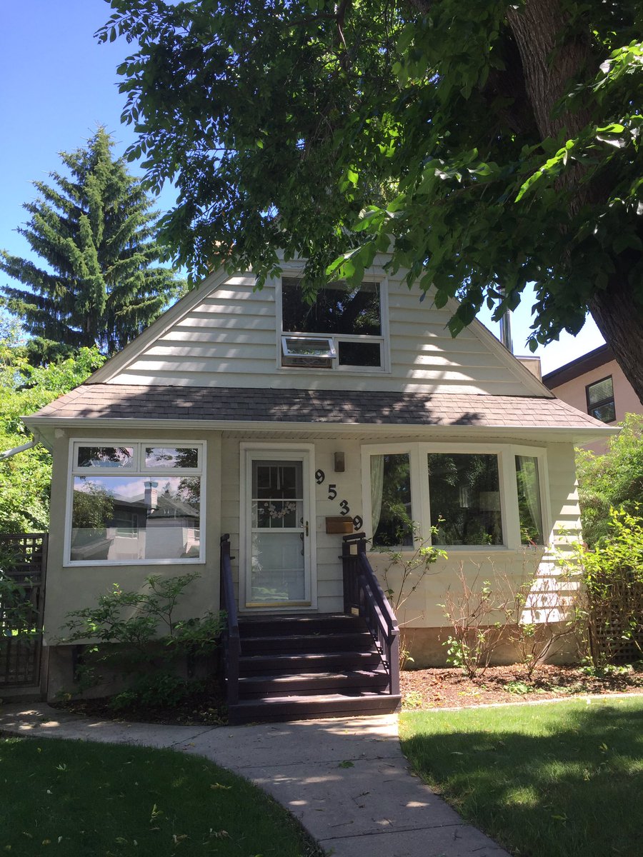 They were built with minor variations and in the ensuing 74 years have evolved in colours, materials, massing and landscaping. Diversity in unity, like people on a street or sonnets by Shakespeare, Wordsworth, and Edna St. Vincent Millay.