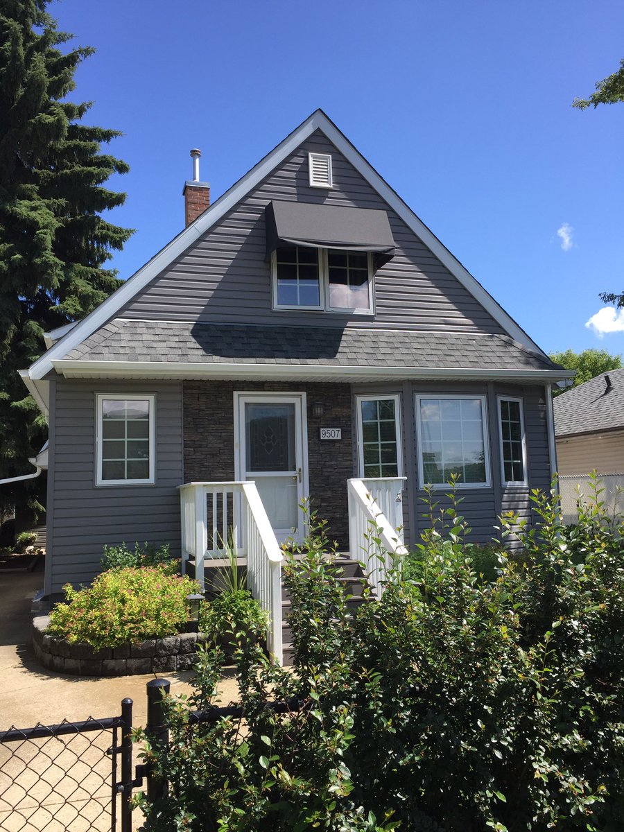 There’s also something about me that appreciates their modesty. Turning the gable side to the front makes the homes narrower to the street and cosier on the block. Because of the lesser lot depth, the building setbacks are smaller, making the street feel more intimate.