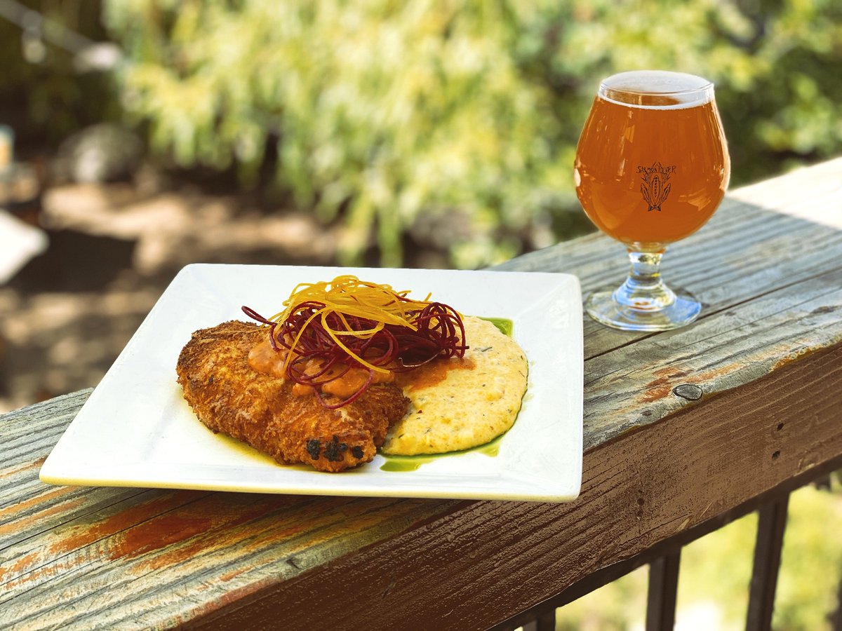 SRBBrewing's tweet image. Special Alert! Chicken Milanese - chicken breast in parmesan bread crumbs served with a rosemary, smoked cheddar polenta &amp;amp; roasted garlic tomato basil coulis topped with beet threads &amp;amp; basil oil. 🍻  #wherebeerloversmigrate #wherefoodloversmigrate