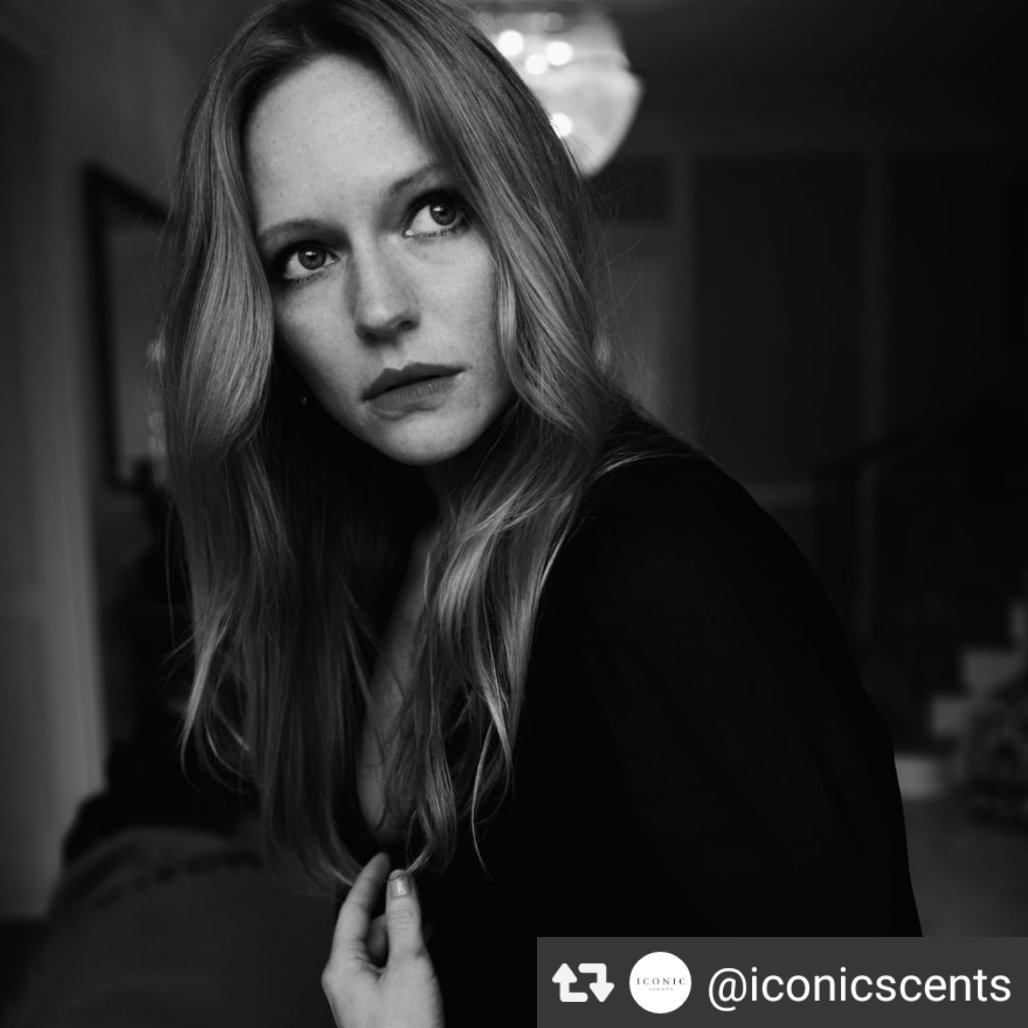 #Repost 
 ・・・ 
 Weekends are for playing dress up and daydreaming. Make more iconic moments ✨💃🕯#IamICONIC