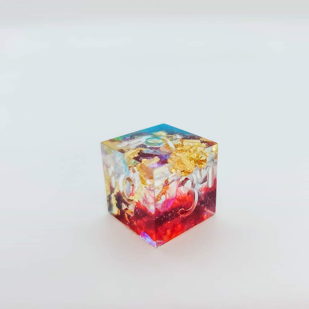 AvalonDiceCo's tweet photo. Chandra || a beautiful but dangerous union of sorcery and flame. Uninked & unsanded.
#avalondice #handmadedice #homebrewdice #resindice #rpgdice #dnd #dnddice #diceporn #dice #dicemaker #ttrpg #ttrpgdice #pathfinder #pathfinderdice #goblindicehoard https://t.co/90Z0YAFqc3