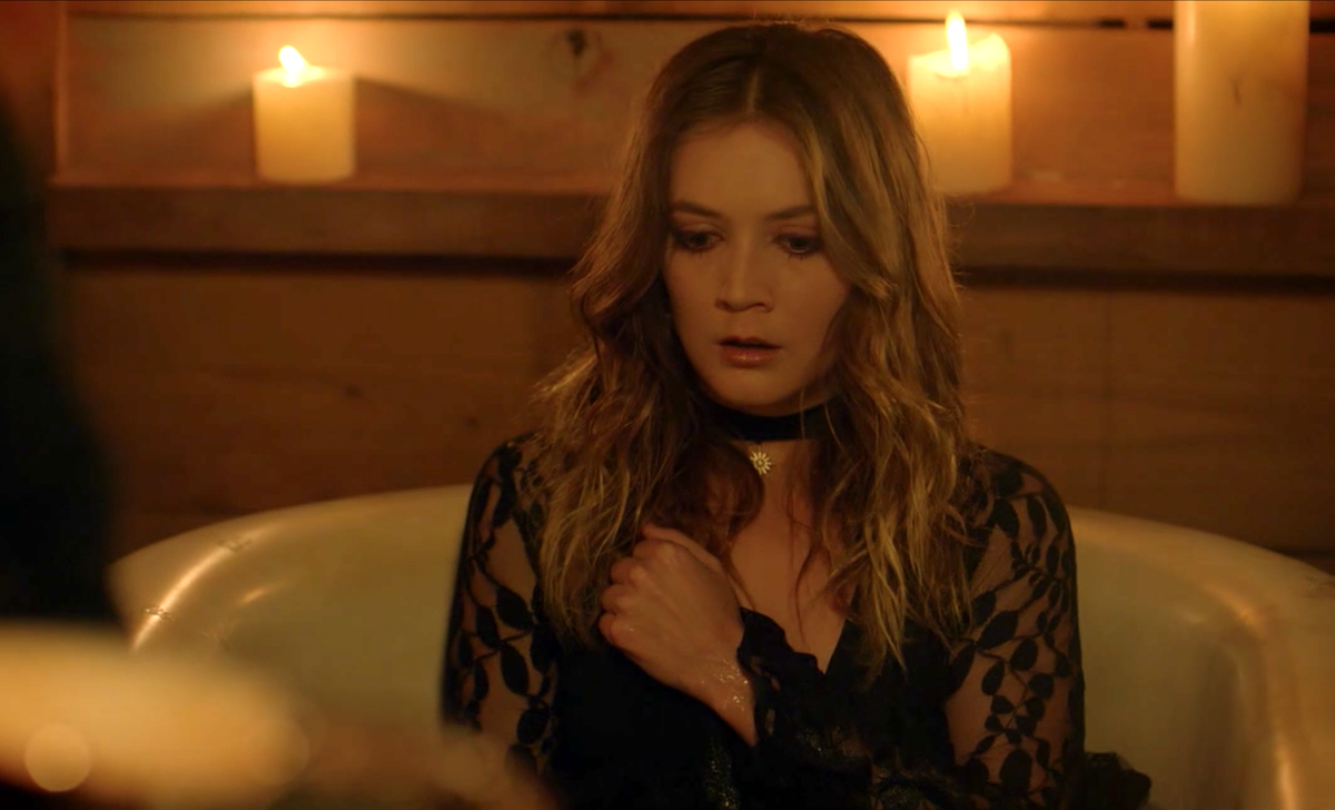 lucasahser's tweet photo. TOP 10 – Maiores cagadas do Ryan Murphy em American Horror Story
3 • Viagem no tempo em Apocalypse #TempusInfinitum (41,2%) https://t.co/dQNozzZNN2