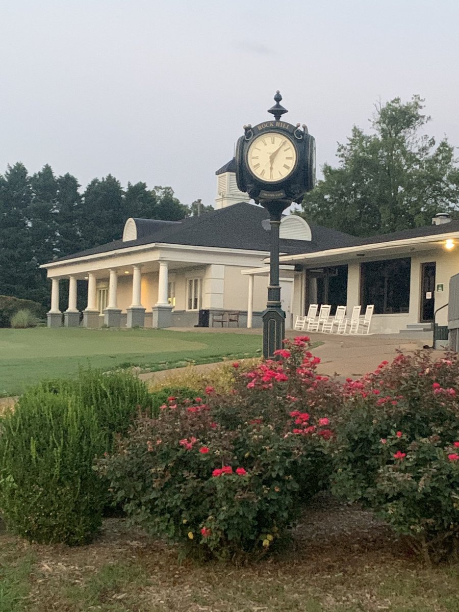 SkyCaddieMike's tweet photo. Sky Golf stopped by Rock Hill CC in Rock Hill, SC this week. Nice course and in very good condition. https://t.co/GHDY4nxX71