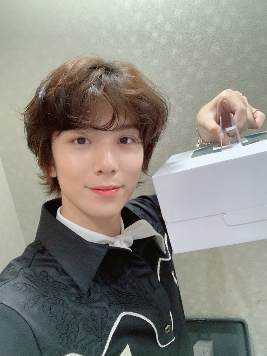 pics_sf9's tweet photo. #HWIYOUNG @SF9official #SF9 https://t.co/qhtYkuPi9e