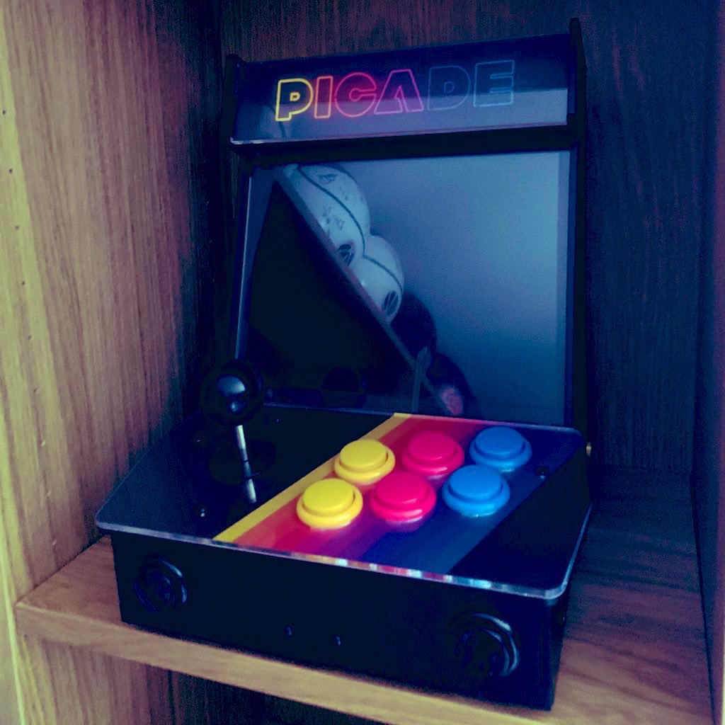craigsmith365's tweet photo. Another unfinished project moves slightly closer to completion, despite an early start I unfortunately slept most of the afternoon &amp; evening. 🤦🏼 I need to get the software side of things done and then it’s ready to test, it can rest here for now...🕹 #picade #arcade #raspberrypi https://t.co/ewIg1BfcXk