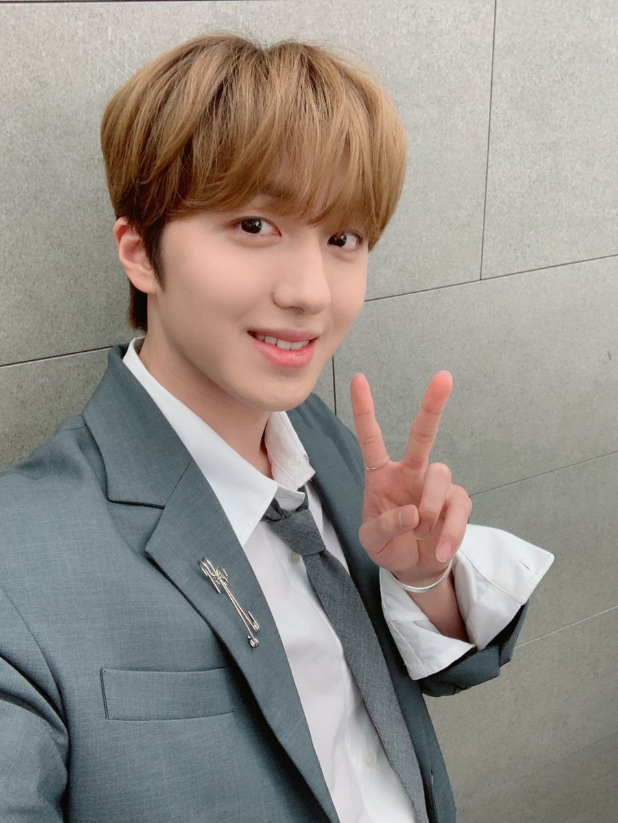 pics_sf9's tweet photo. #CHANI @SF9official #SF9 https://t.co/F2u1V9sc2u