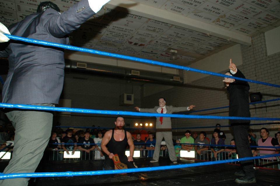 WrestlingCheers's tweet photo. #ABSOVII ended with @tdonst finally winning the @aiwrestling Absolute Championship but the celebration quickly ended with the debut of #NIXON. This is one of the most memorable endings to an AIW show... and the most chaotic. #ABSO7 

https://t.co/2xkor9Jho1 https://t.co/hl9lGCk898