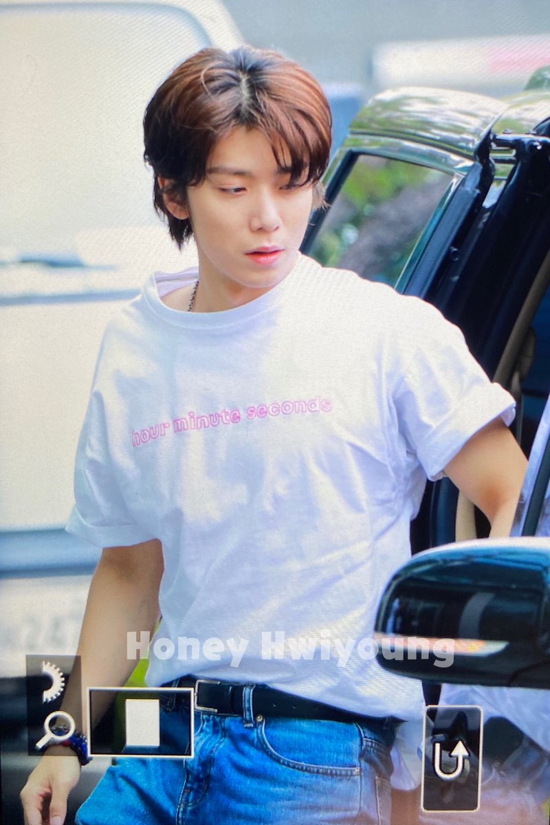 pics_sf9's tweet photo. #HWIYOUNG @SF9official #SF9 https://t.co/iocEOhlLdC