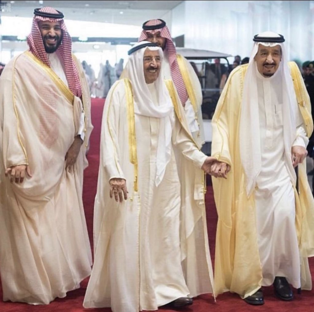 elhamali85's tweet photo. خطاك السوء يابو ناصر🇰🇼🇸🇦
وجعل ربي يطول بأعماركم ويجعلكم ذخر لنا وَيَا جعل عيني ماتبكيكم 🙏🏻 https://t.co/08nEIsXauJ