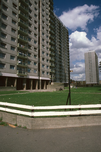 Holly Street Estate: The infamous regeneration project in Hackney. Went through extensive regeneration following degradation of the estate by the 1990s, with 80% of residents wanting to leave the estate.