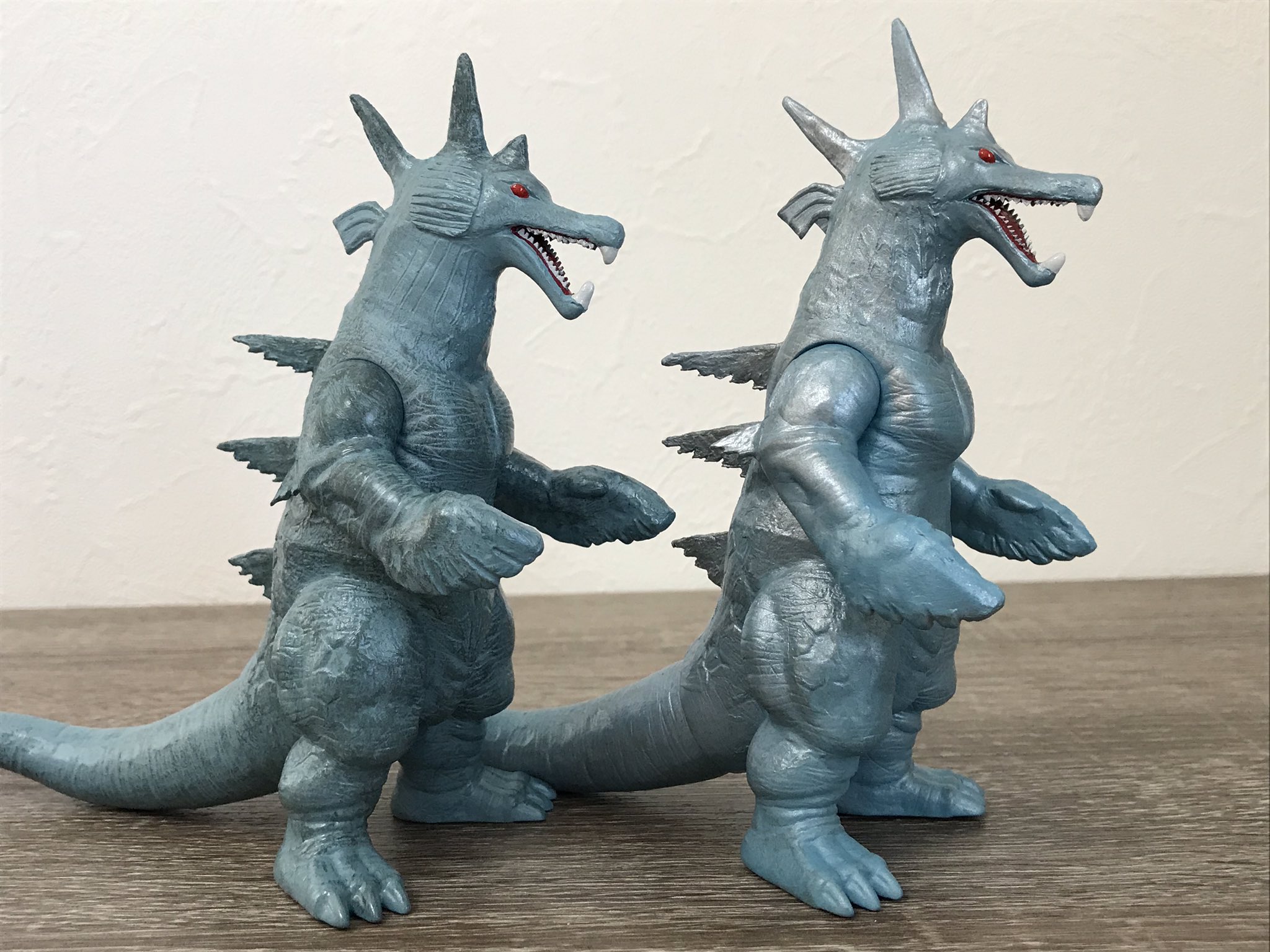 大怪獣シリーズ　　巨大魚怪獣　ムルチ Amazon | エクスプラス 大怪獣シリーズ 少年リック 巨大魚怪獣