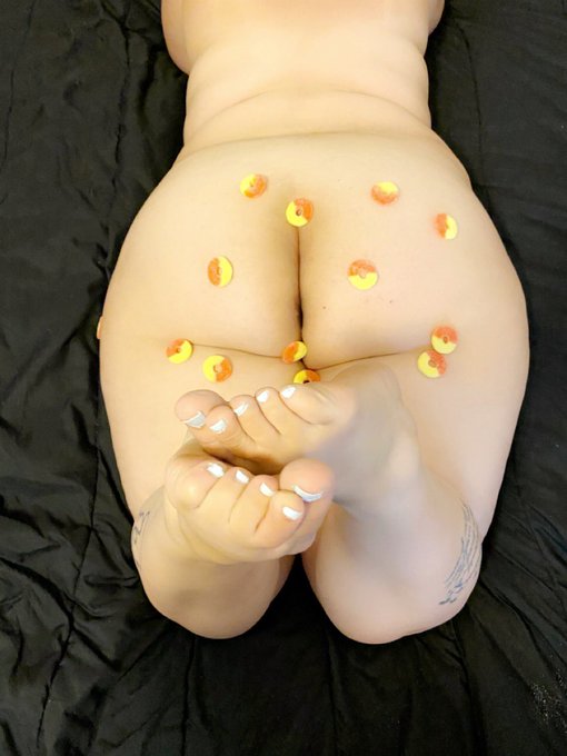 #peachesandcream #booty #peachrings #milf #pawg #feet #toes #ass https://t.co/fMp1E8PCcz<a href="/tag/peachesandcream"class="tags">#peachesandcream</a><a href="/tag/booty"class="tags">#booty</a><a href="/tag/peachrings"class="tags">#peachrings</a><a href="/tag/milf"class="tags">#milf</a><a href="/tag/pawg"class="tags">#pawg</a><a href="/tag/feet"class="tags"><span>#feet</span></a><a href="/tag/ass"class="tags"><span>#ass</span></a><a href="/tag/toes"class="tags"><span>#toes</span></a>