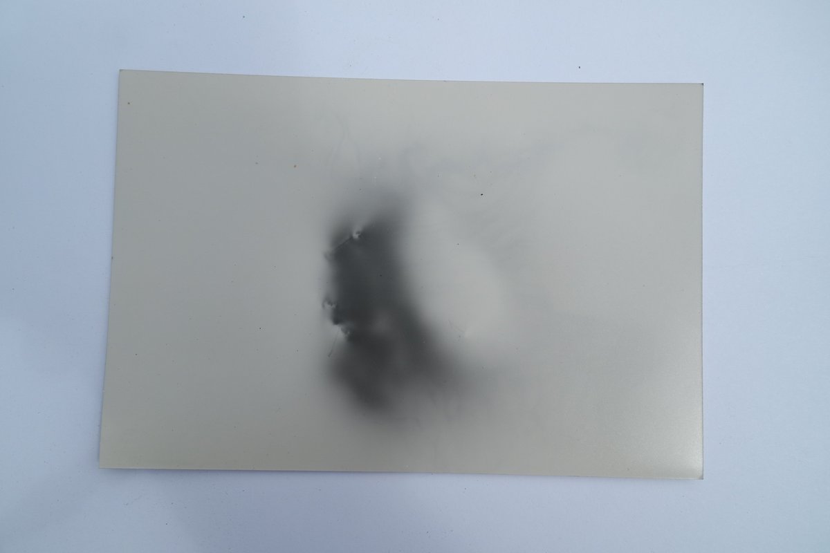 RoyMBlackTin's tweet photo. #stonesathome
Not so much a stone at home. This one is kept strictly outdoors.
An innocuous looking piece of rock has the ability to fog photosensitive paper.
Pitchblende, it was the only interesting rock on a very boring sedimentary mine dump.
It's 'hot' as hell. https://t.co/HK6fNGYFF3