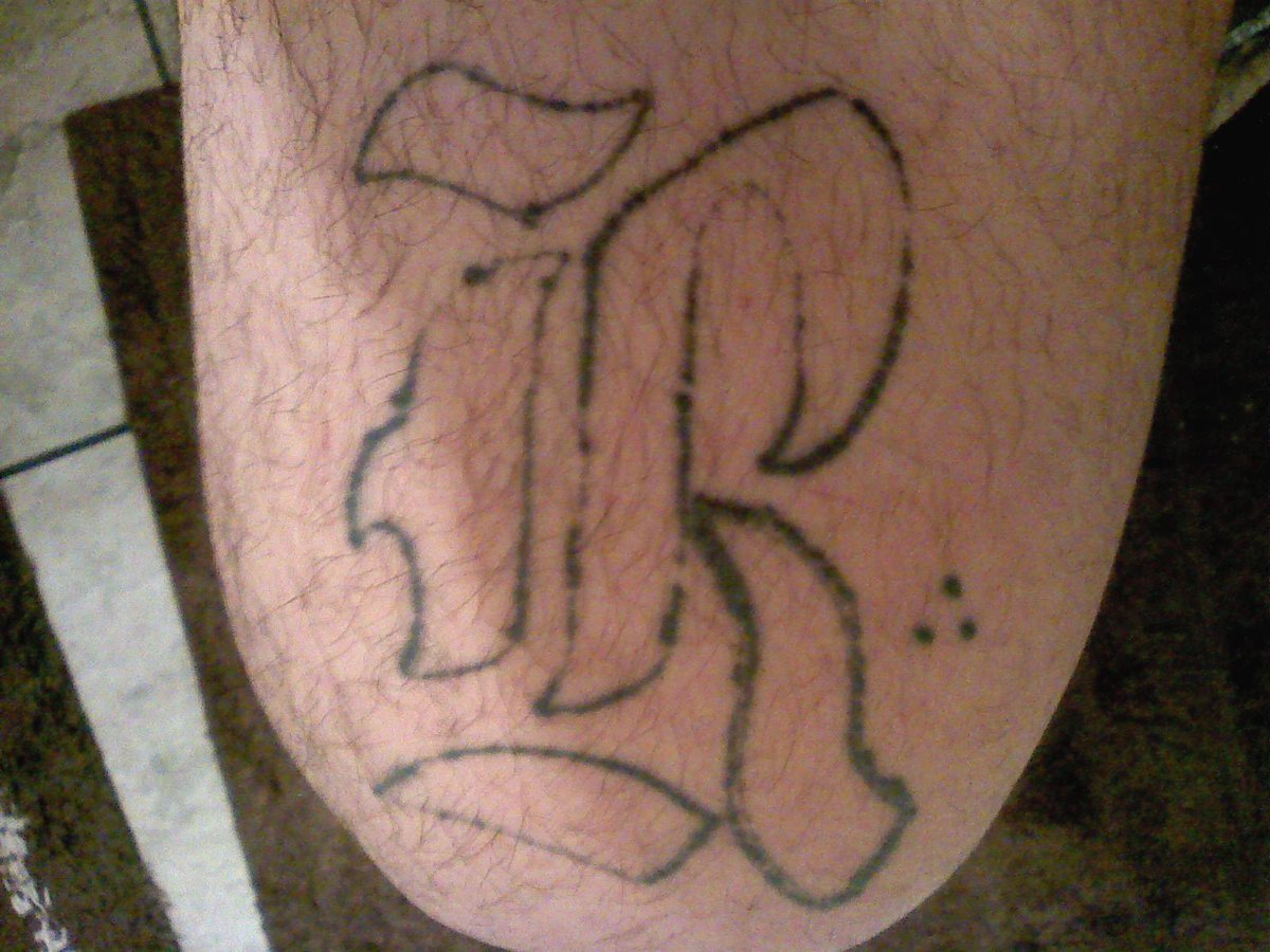 shadiebeyo's tweet photo. Happy #NationalTattooDay #addicted #TattooedAndEmployed #InkCollector https://t.co/BwlRUmtHbZ