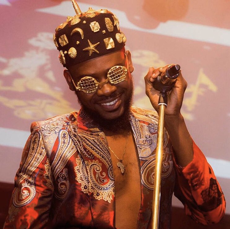 A short thread of Adekunle Gold as Pringles