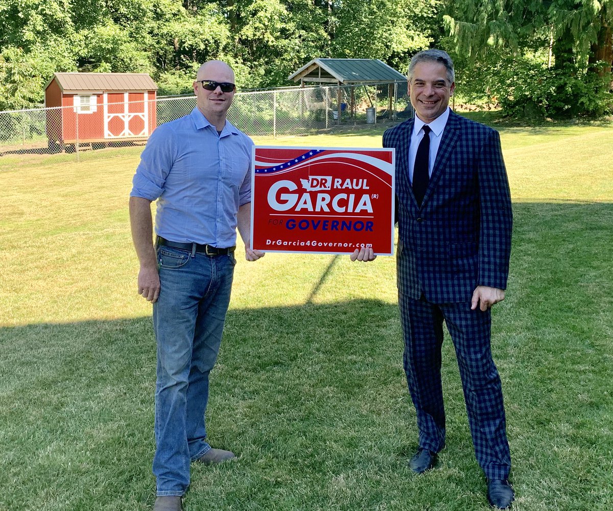 dfaber84's tweet photo. A Cuban Immigrant, A Doctor, A Dairy Farmer descendant, and the next governor of WA State. @drgarcia2020 https://t.co/gcIFYLlYQq